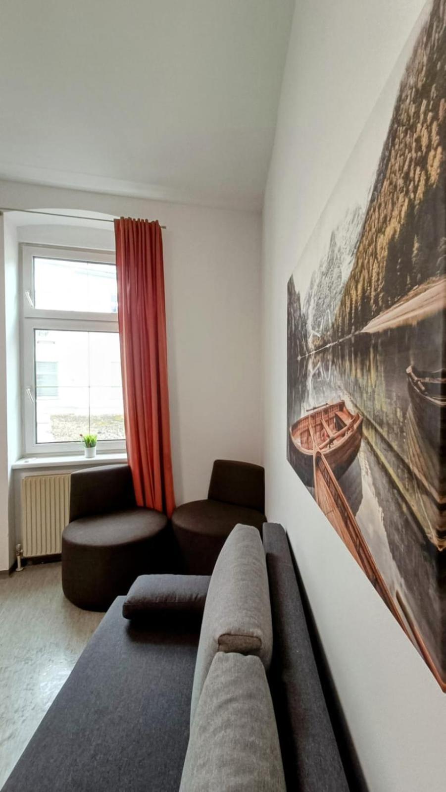 Near Schoenbrunn - Economy Rooms In Shared Apartment At Meidling Train Station Viena Exterior foto
